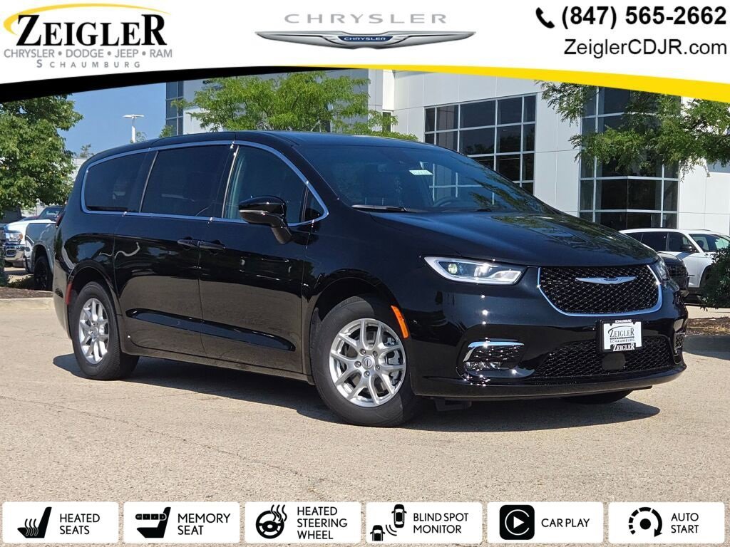 New 2026 Chrysler Pacifica Select