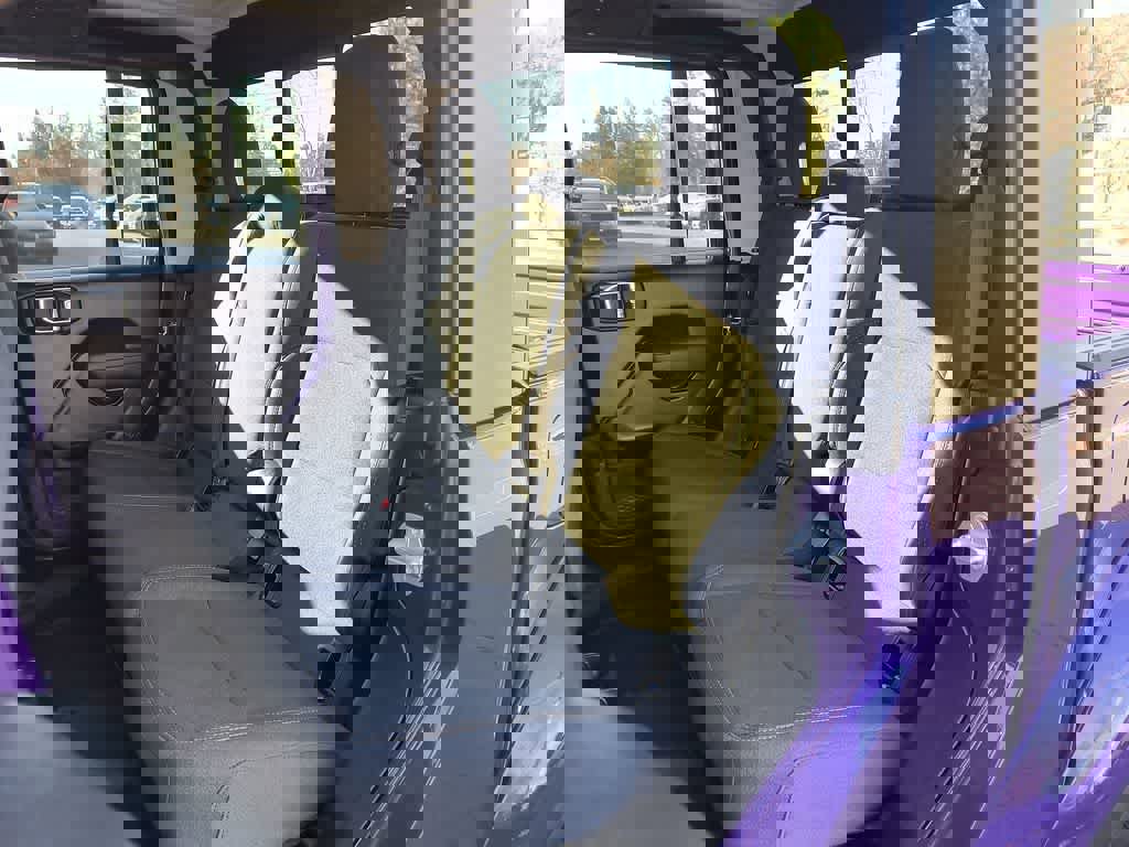 New 2026 Jeep Gladiator Sport image 21