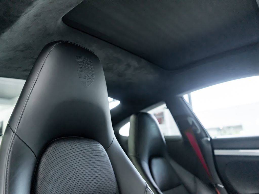 Certified 2016 Porsche 911 Turbo AWD/4WD image 28