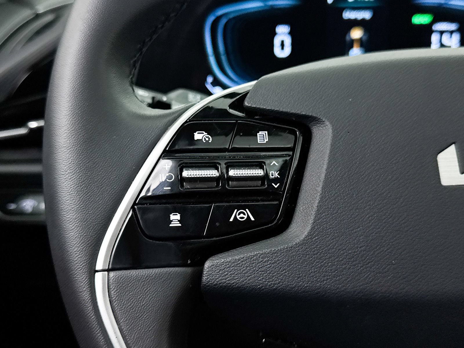 Certified 2025 Kia Niro EX Touring FWD image 34