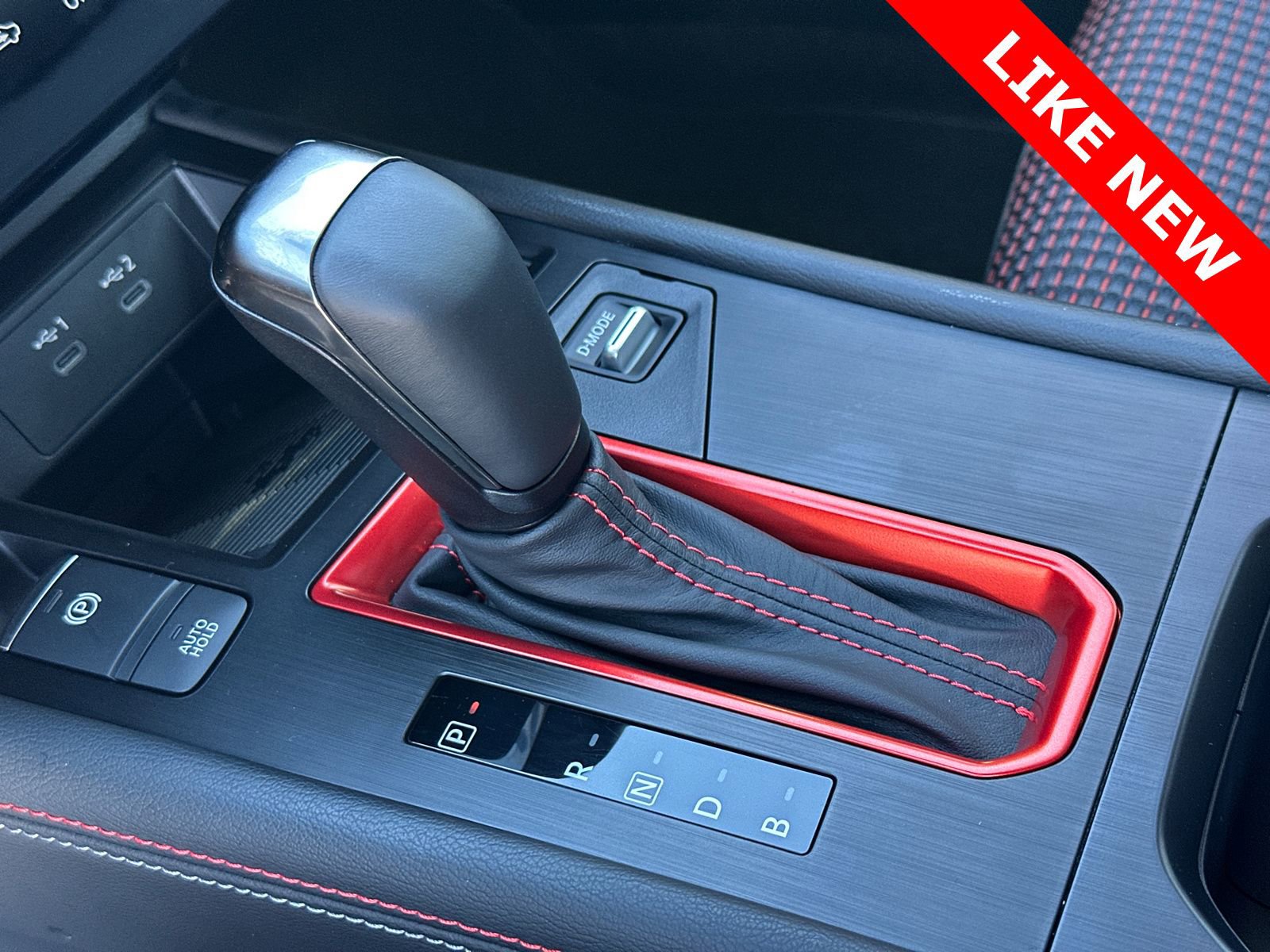 Certified 2025 Nissan Kicks SR image 32