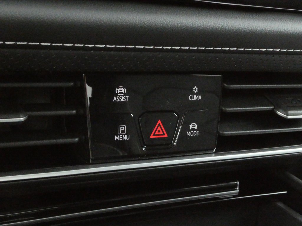 New 2025 Volkswagen Atlas SE image 16