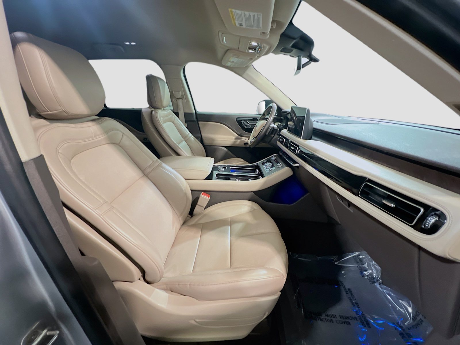 Used 2020 Lincoln Aviator Reserve AWD/4WD image 23