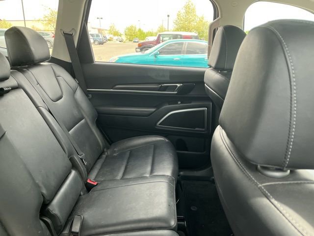 Used 2023 Kia Telluride LX FWD image 14