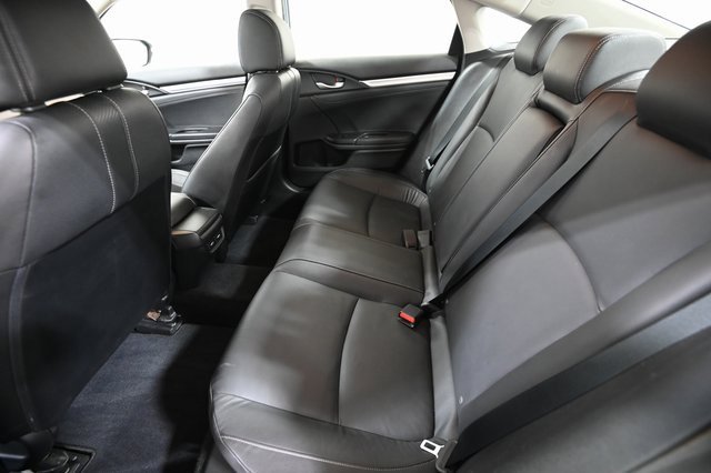 Used 2018 Honda Civic Touring image 9