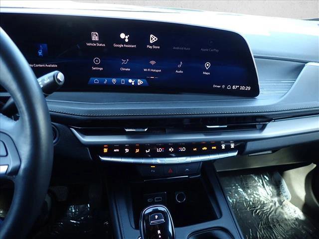 Used 2024 Cadillac XT4 Premium Luxury AWD/4WD image 17