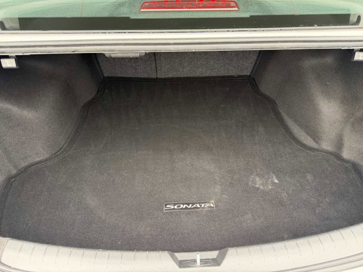 Used 2018 Hyundai Sonata SE w/ Cargo Package FWD image 23