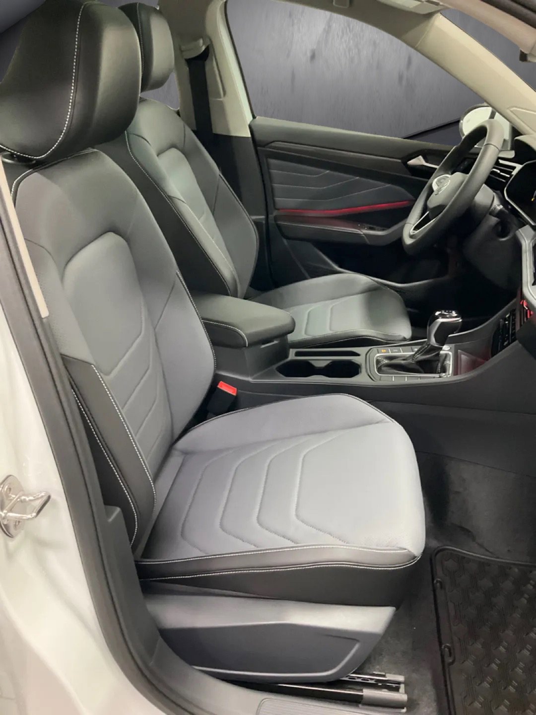 New 2026 Volkswagen Jetta SEL image 10