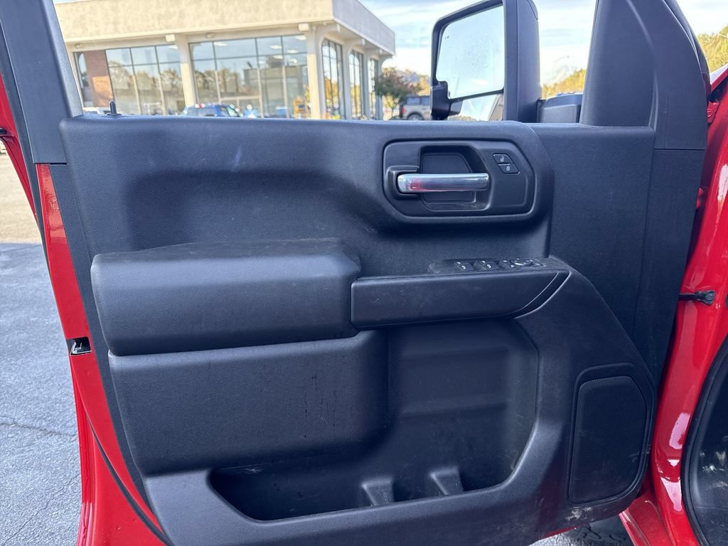 Used 2025 Chevrolet Silverado 2500 Custom w/ Custom Value Package AWD/4WD image 19