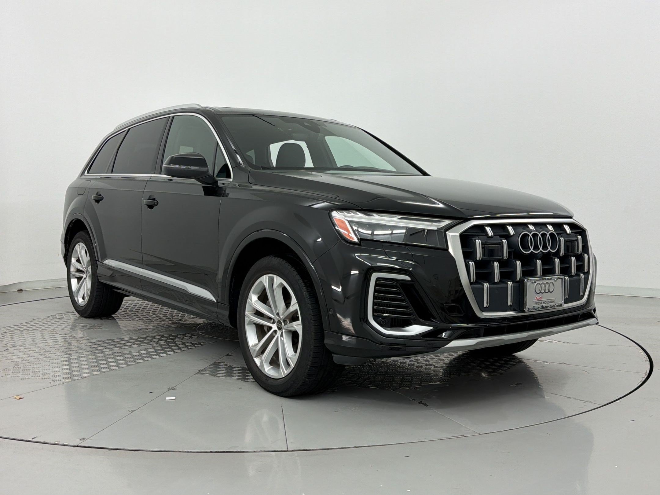 Used 2025 Audi Q7 3.0T Premium Plus AWD/4WD image 7