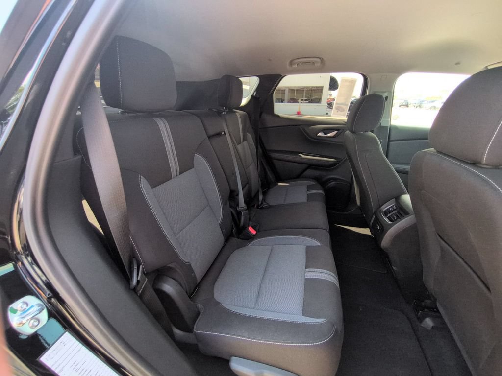 Used 2025 Chevrolet Blazer LT AWD/4WD image 29