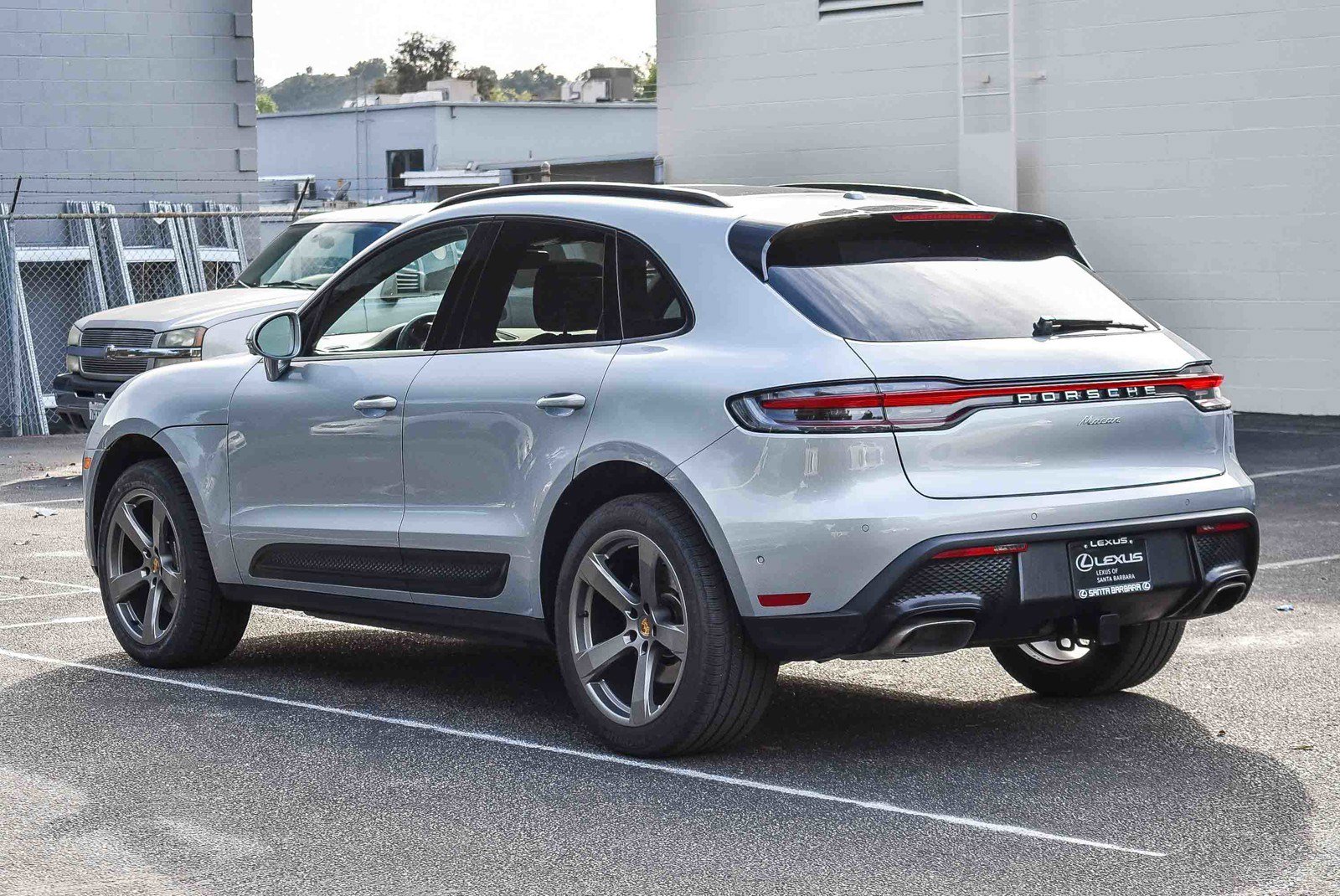 Used 2022 Porsche Macan image 4