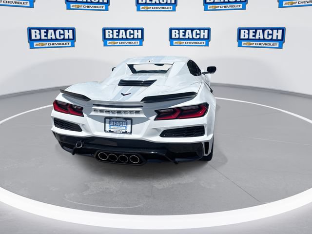 Used 2023 Chevrolet Corvette Z06 RWD image 7