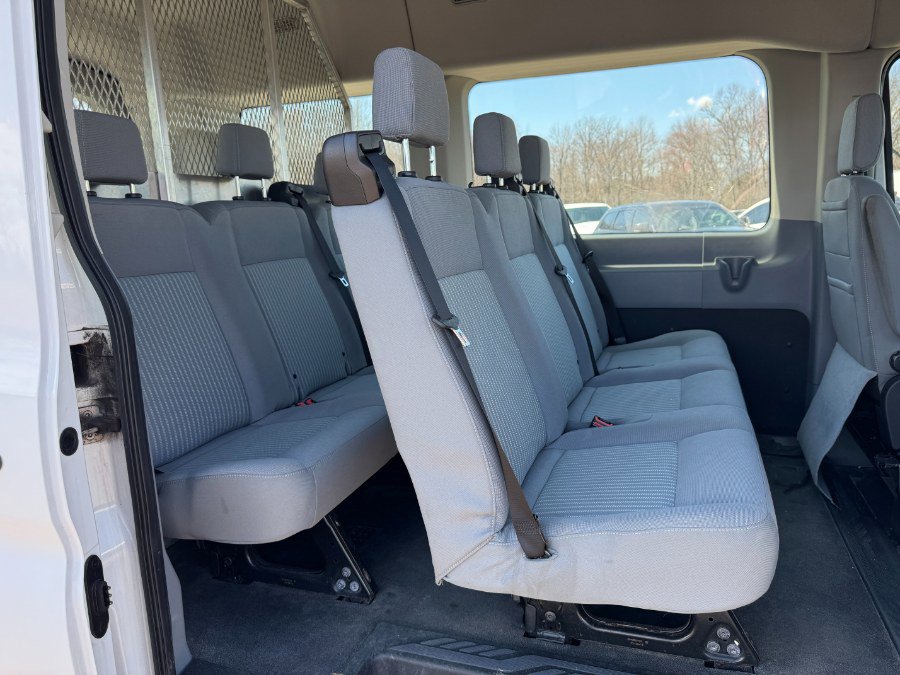 Used 2019 Ford Transit 150 XL image 18
