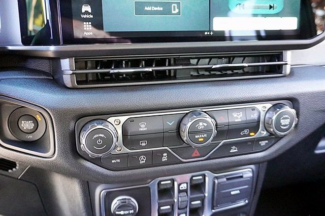 New 2026 Jeep Wrangler Unlimited Sport S image 32