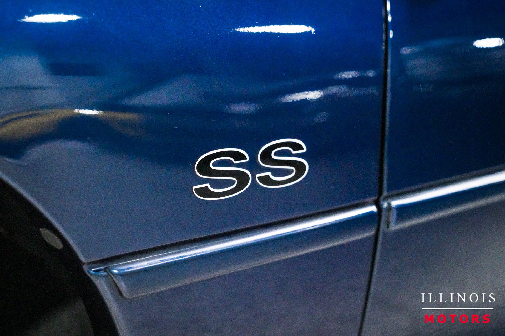 Used 2002 Chevrolet Camaro Z28 w/ SS Performance/Appearance Pkg RWD image 13