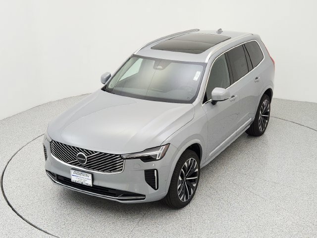 New 2026 Volvo XC90 B6 Plus w/ Protection Package Premier AWD/4WD image 13
