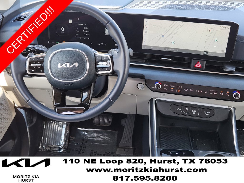 Certified 2025 Kia Carnival SX FWD image 10
