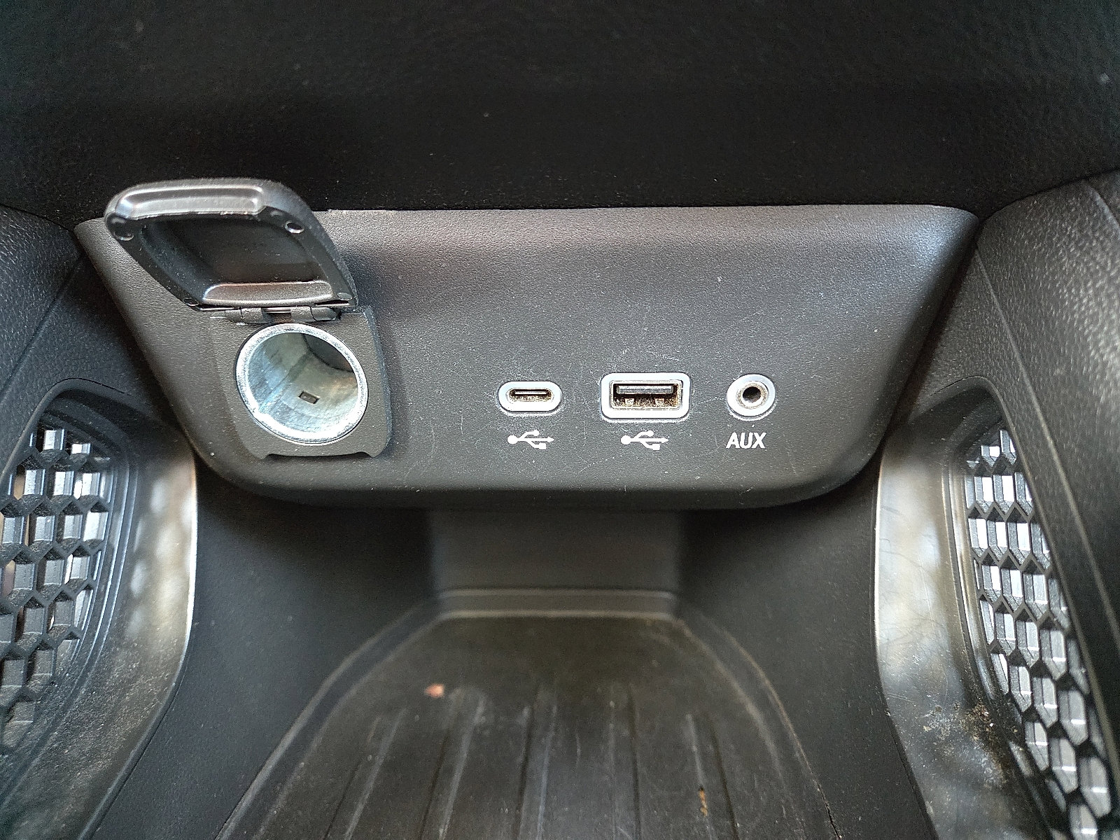 Used 2023 Chevrolet TrailBlazer LT image 14