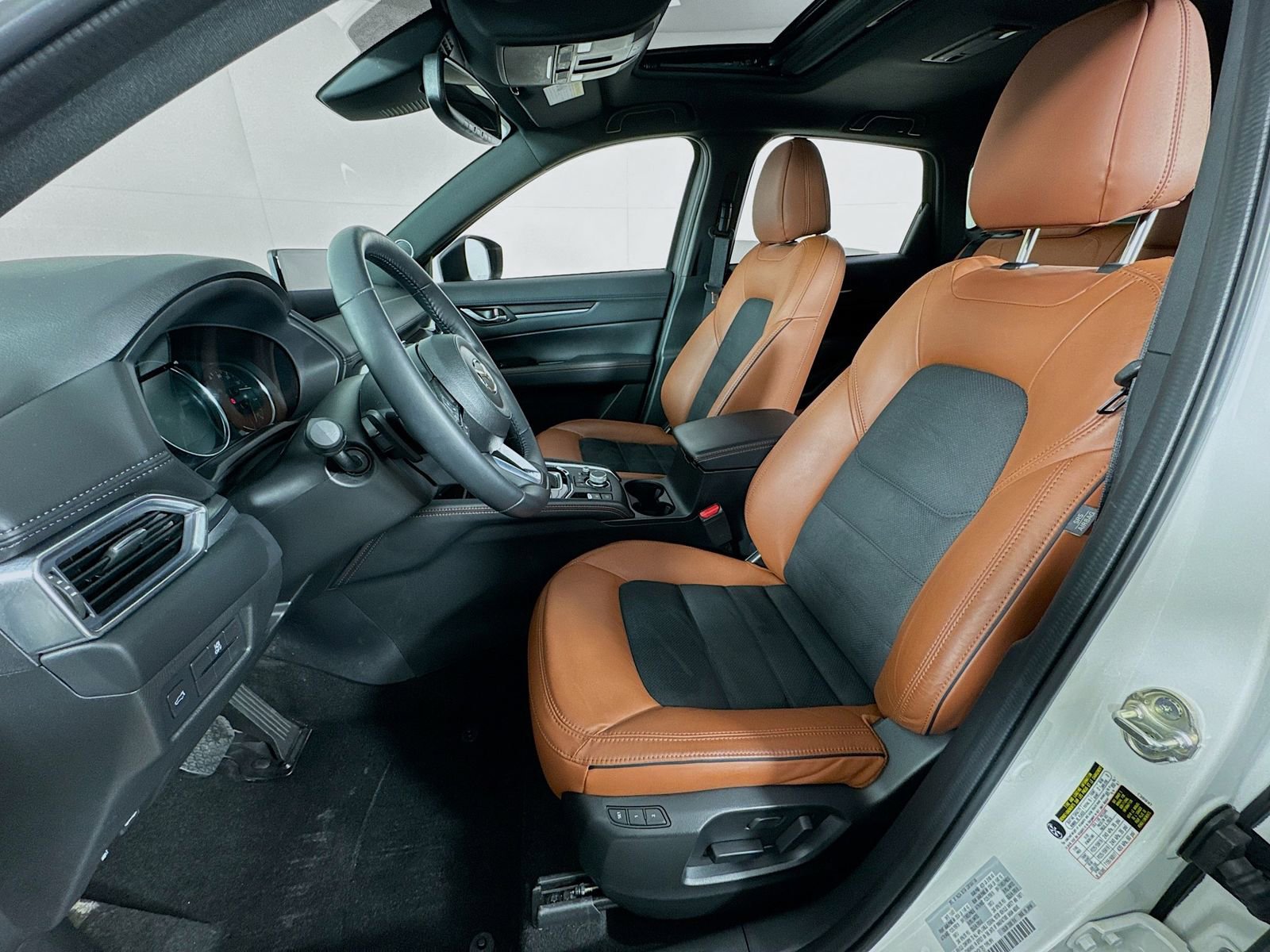 Used 2024 MAZDA CX-5 Carbon Edition image 11