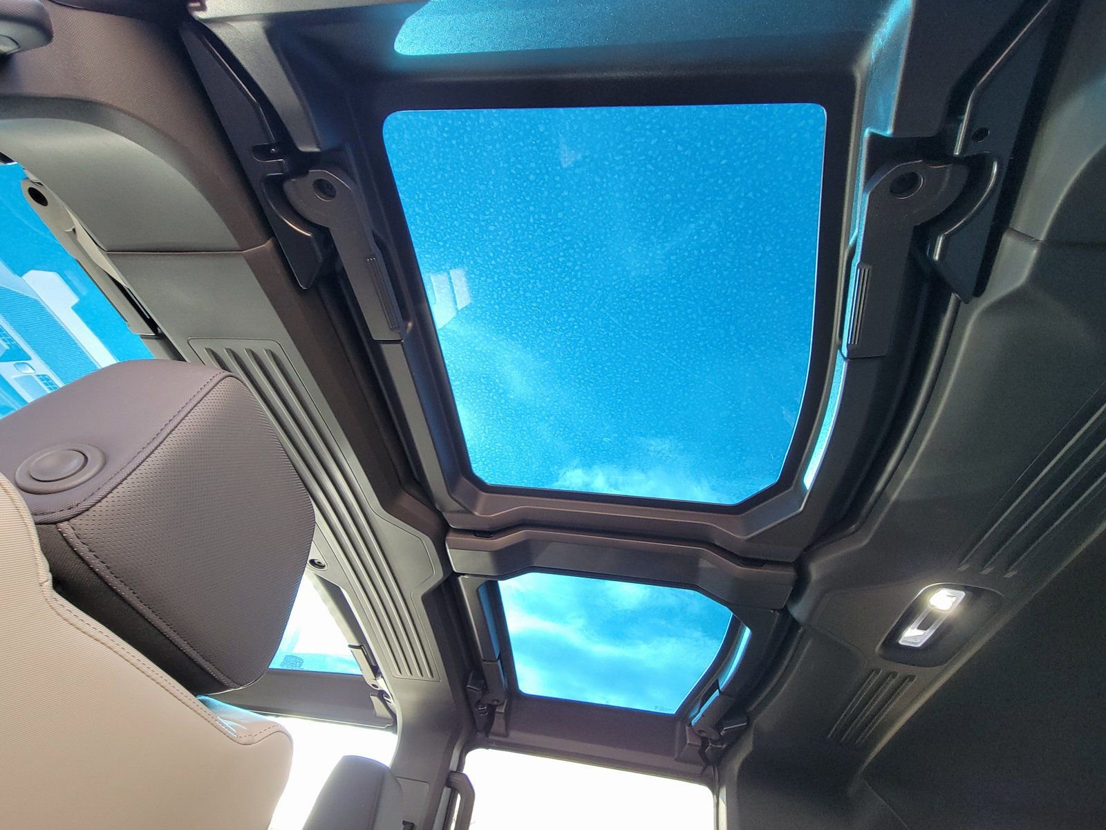 New 2026 GMC Hummer EV SUV w/ LPO, Dark Essentials Package image 12