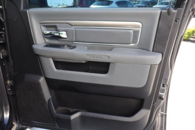 Used 2015 RAM 1500 Big Horn RWD image 24