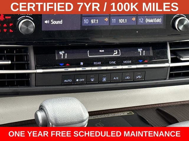 Used 2023 Toyota Sienna LE w/ LE Plus Package FWD image 22