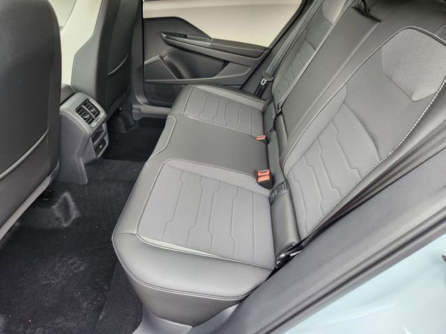 New 2025 Volkswagen Taos SE image 31