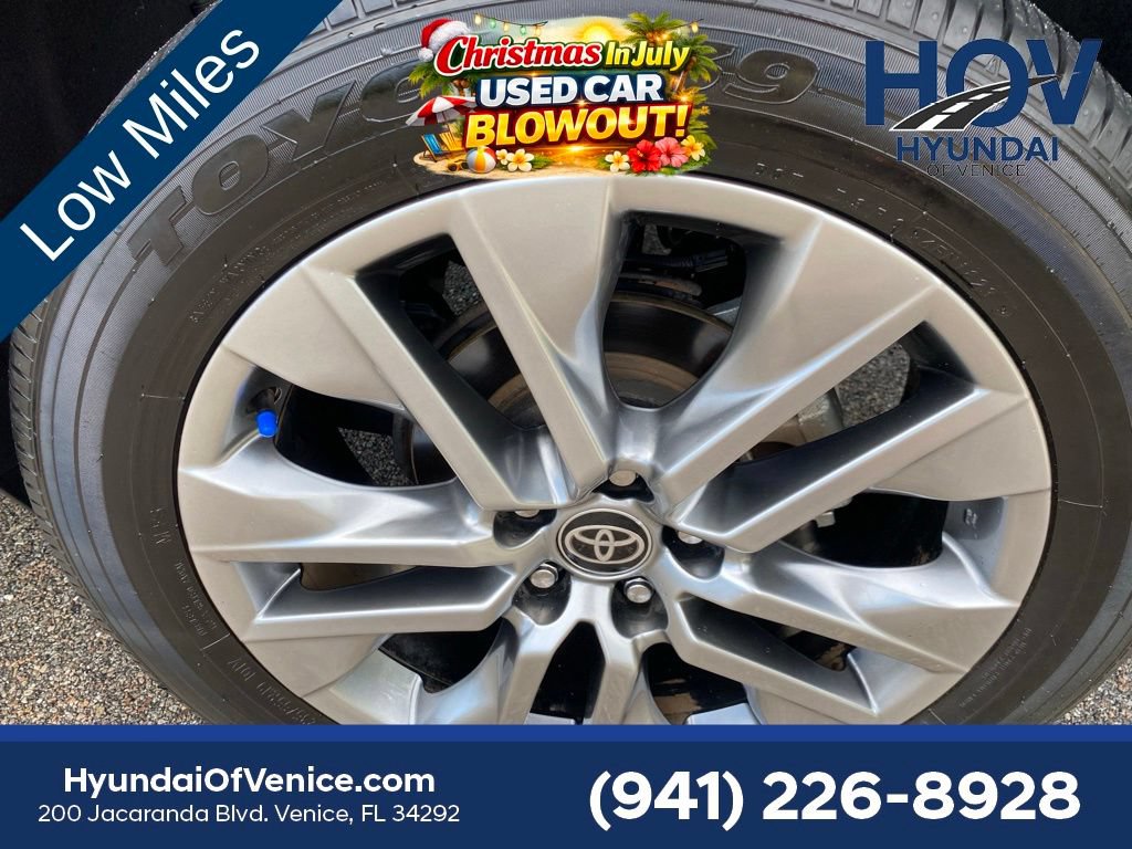Used 2023 Toyota RAV4 Limited FWD image 13