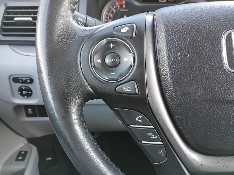 Used 2017 Honda Pilot EX-L image 18