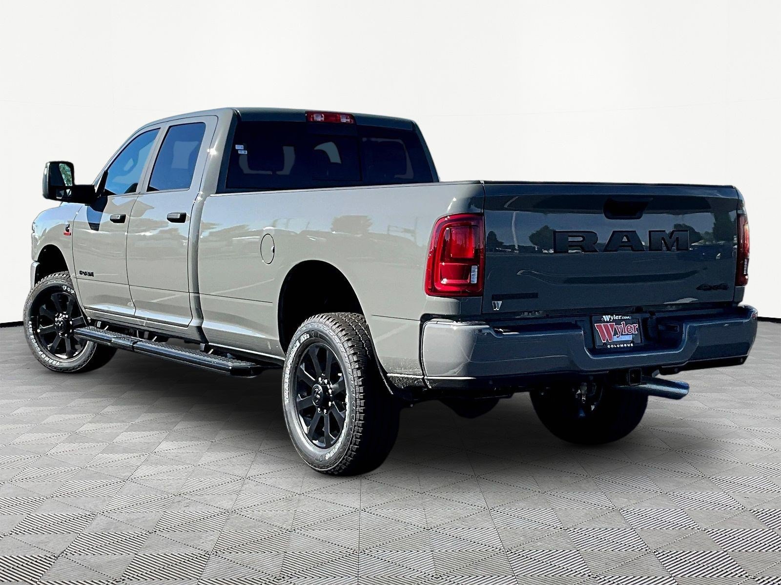 New 2027 RAM 2500 Big Horn AWD/4WD image 3
