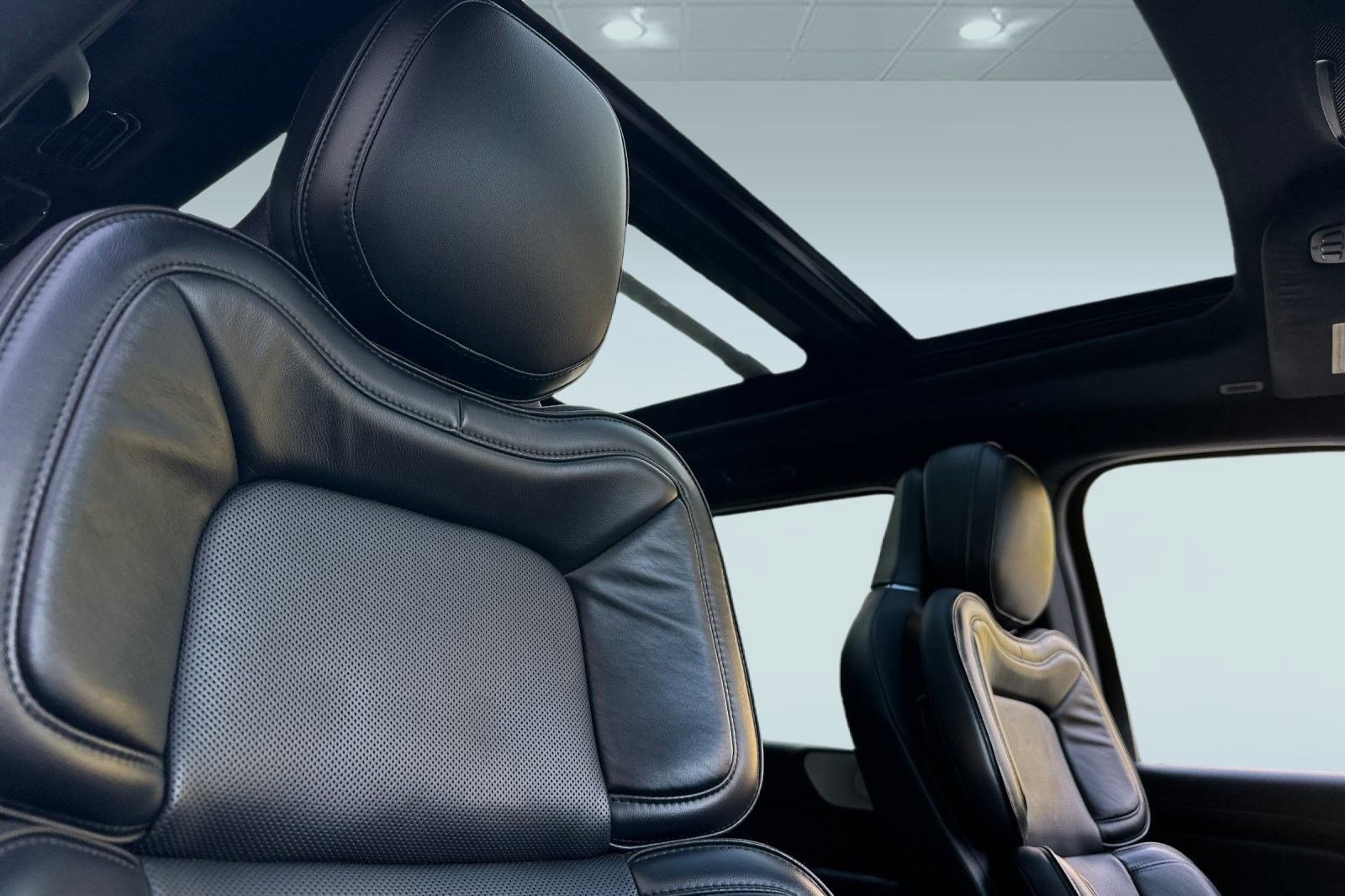 Used 2019 Lincoln Navigator L Reserve w/ Cargo Package image 17