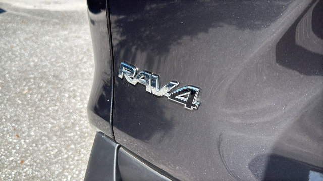 Used 2025 Toyota RAV4 XLE w/ Convenience Package AWD/4WD image 7