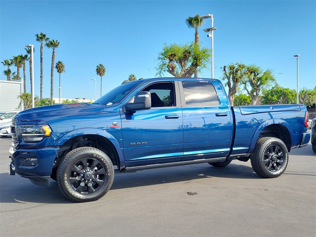 Used 2024 RAM 2500 Limited image 32