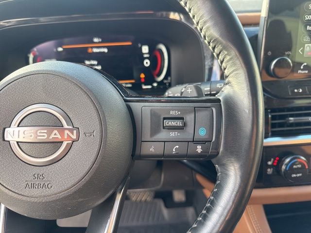 Used 2023 Nissan Pathfinder Platinum image 13