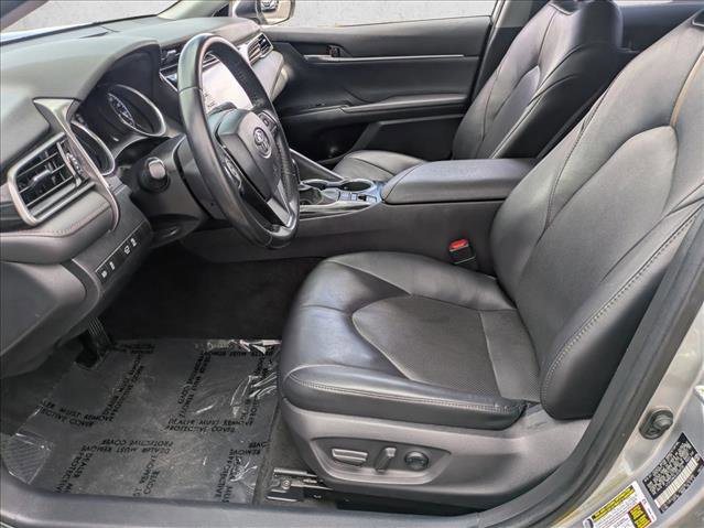 Used 2020 Toyota Camry XLE image 14