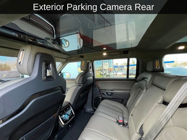 Used 2024 Rivian R1S Adventure image 7