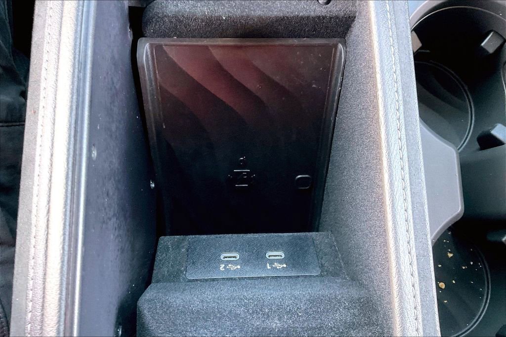 Used 2025 INFINITI QX80 Sensory image 32