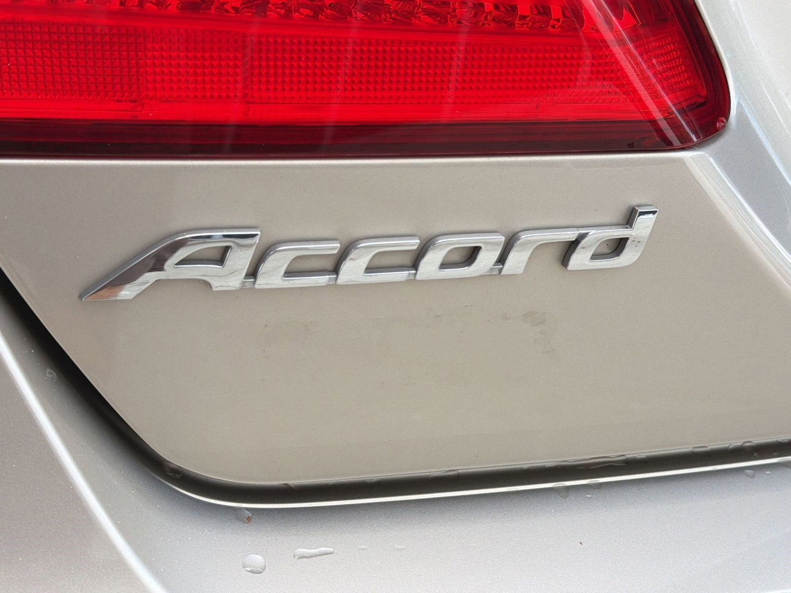 Used 2015 Honda Accord Sport image 28
