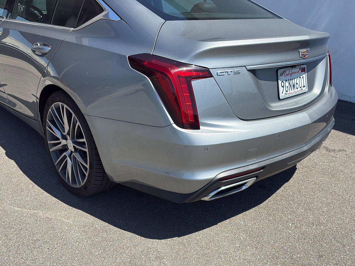 Used 2023 Cadillac CT5 Premium Luxury w/ Climate Package RWD image 9