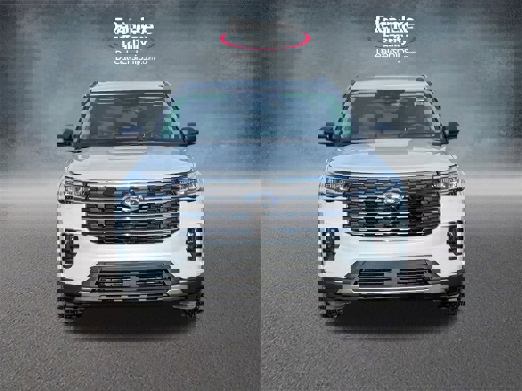 New 2026 Ford Explorer Active w/ Active Comfort Package image 2