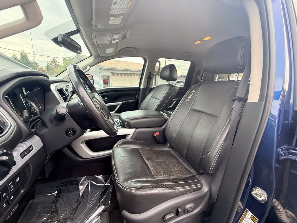 Used 2018 Nissan Titan PRO-4X AWD/4WD image 21