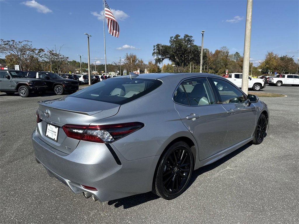 Used 2024 Toyota Camry XSE image 3