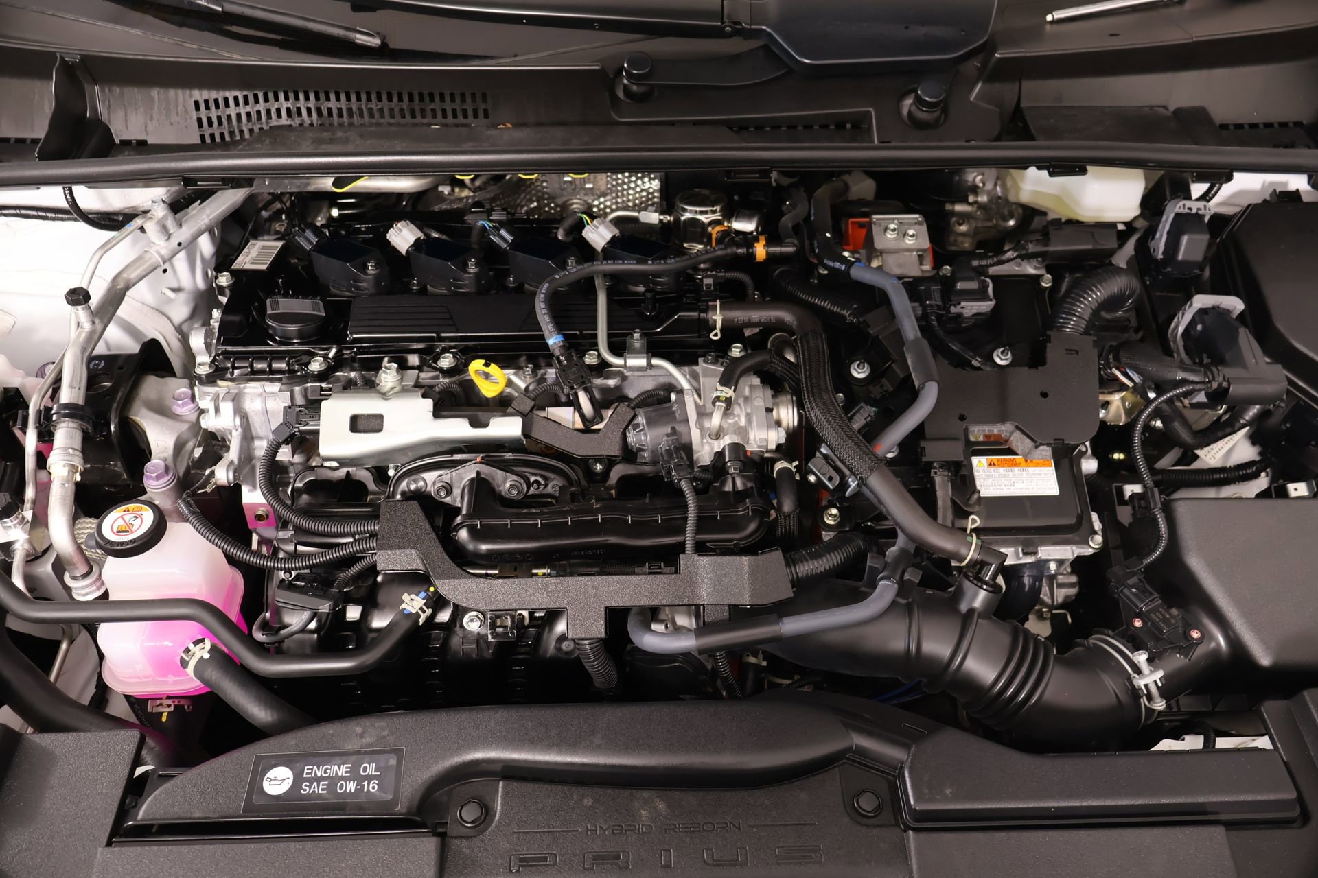 Used 2024 Toyota Prius Limited w/ Limited Premium Package FWD image 20