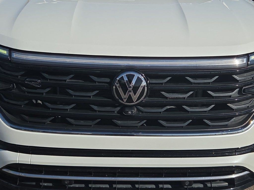 Used 2024 Volkswagen Atlas SEL Premium R-Line AWD/4WD image 10