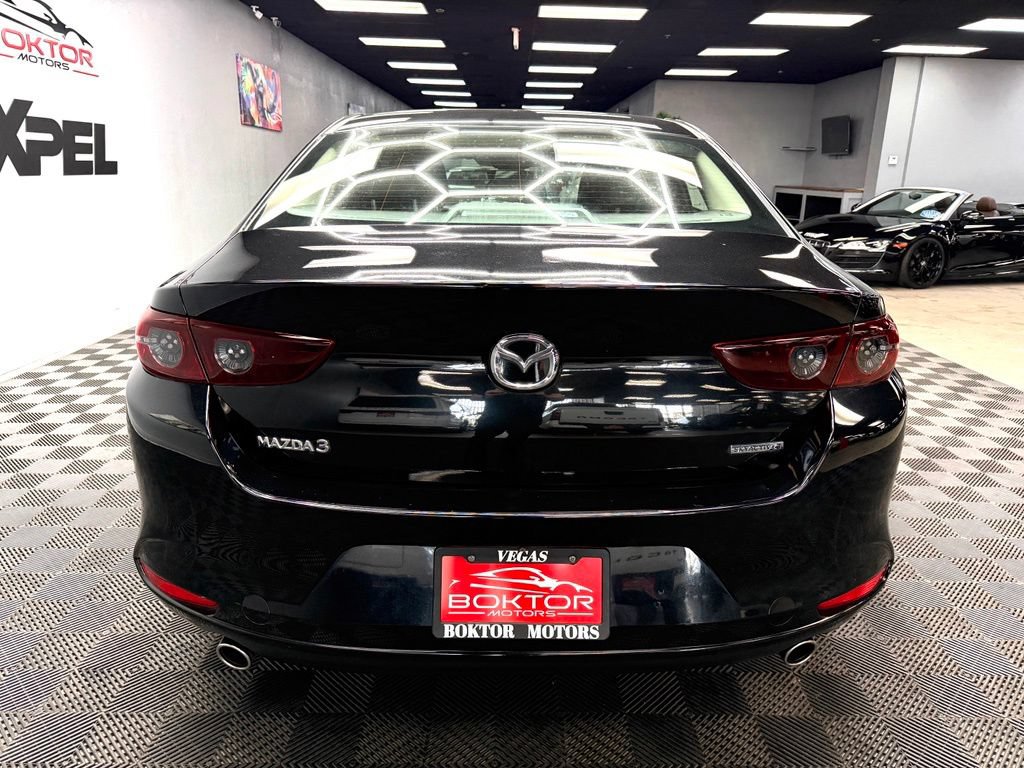Used 2020 MAZDA MAZDA3 Sedan FWD image 12
