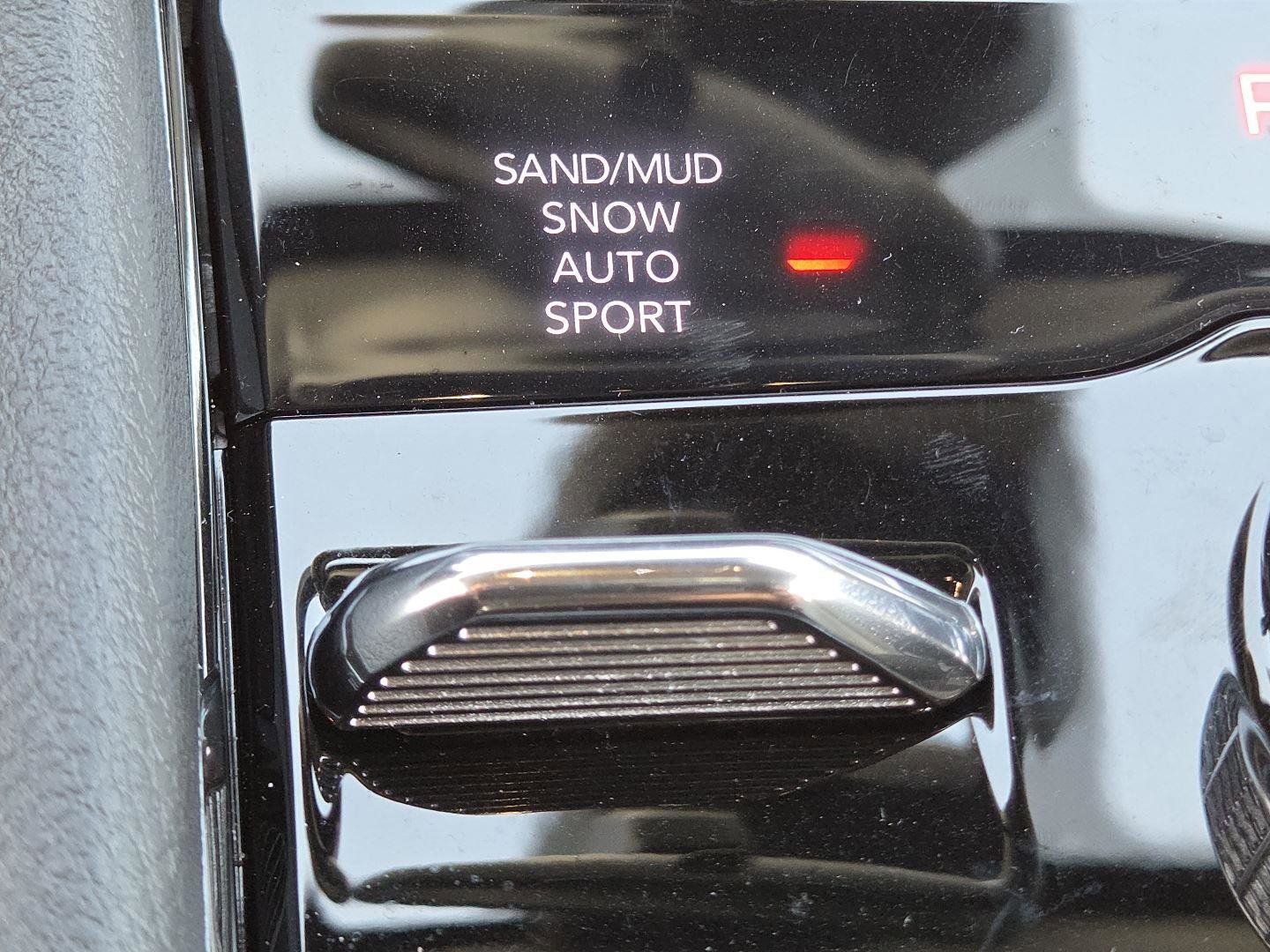Used 2021 Jeep Grand Cherokee L Limited AWD/4WD image 27
