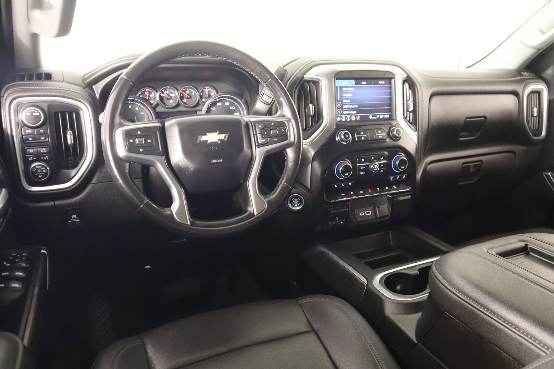 Used 2022 Chevrolet Silverado 1500 LTZ w/ Z71 Off-Road Package image 2
