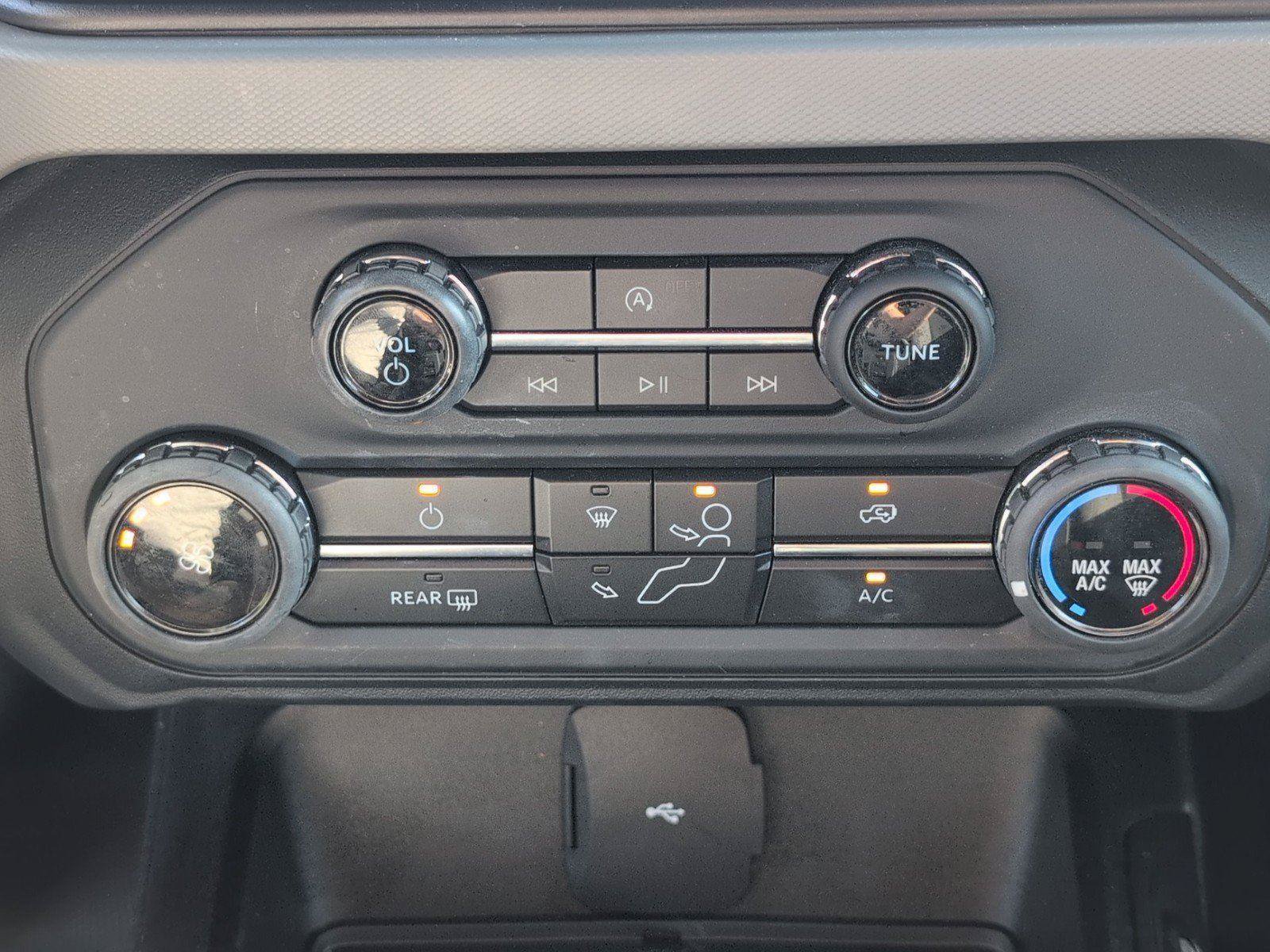 Used 2022 Ford Bronco 4-Door AWD/4WD image 24