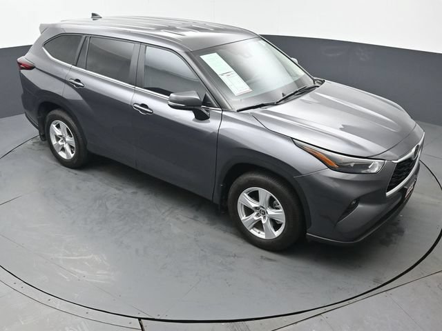 Certified 2024 Toyota Highlander LE AWD/4WD image 46